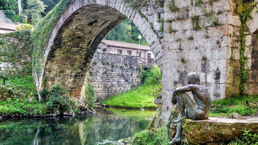 El pequeño pueblo de Cantabria con gran interés histórico y famoso por la leyenda del Hombre Pez