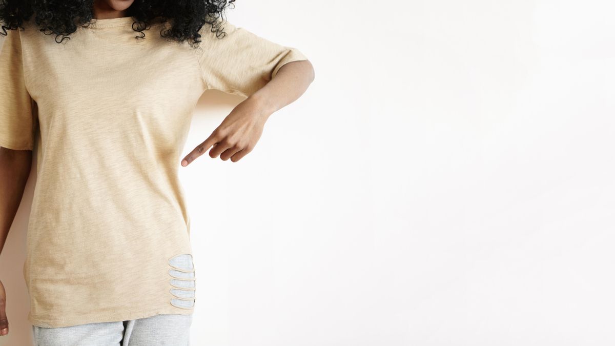 Gracias al fenómeno físico de la convección térmica, la ropa holgada nos ayudará a disipar el calor.