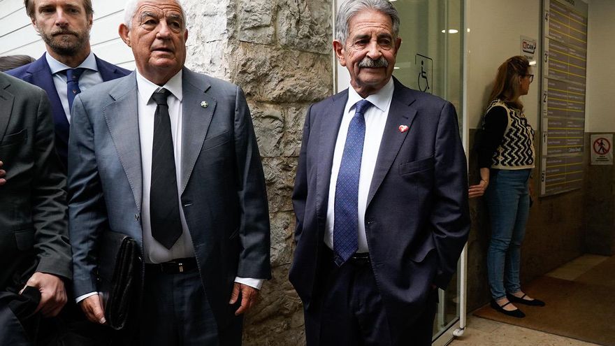 Culmina sin acuerdo el acto de conciliación entre Revilla y el rey emérito