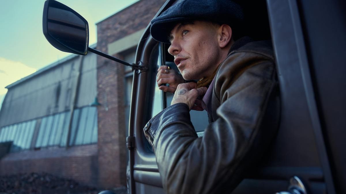 Barry Keoghan en el set de 'Peaky Blinders'