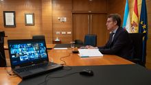 El presidente de la Xunta participa por videoconferencia en la reunión de presidentes autonómicos con Pedro Sánchez.