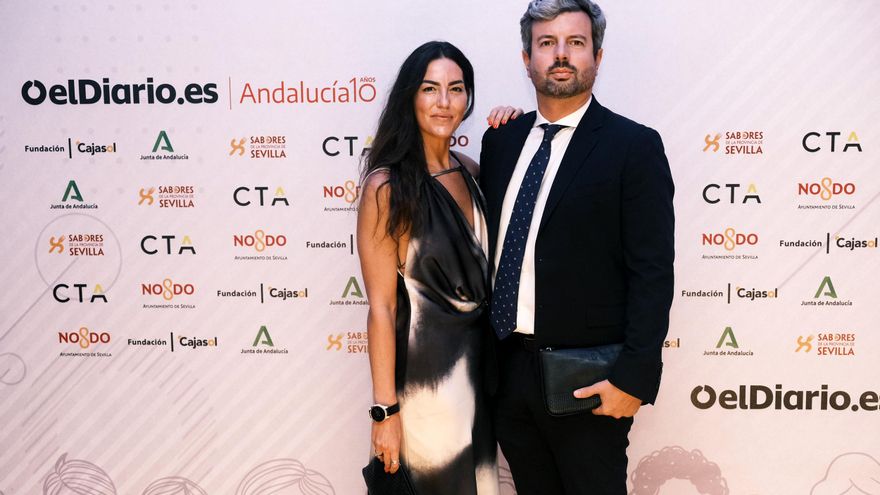 José María Gómez Barros, director del Hotel ABBA Sevilla, y su acompañante