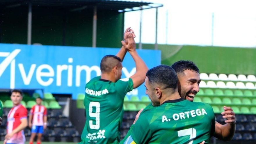 Manolo Sanlúcar revitaliza al Atlético Paso