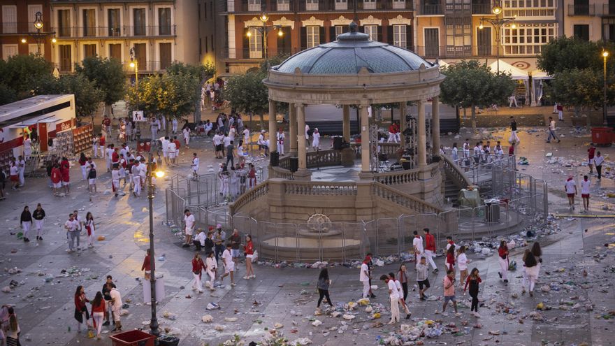 Vista de la Plaza del Castillo de Pamplona el pasado 9 de julio. EFE/Villar López