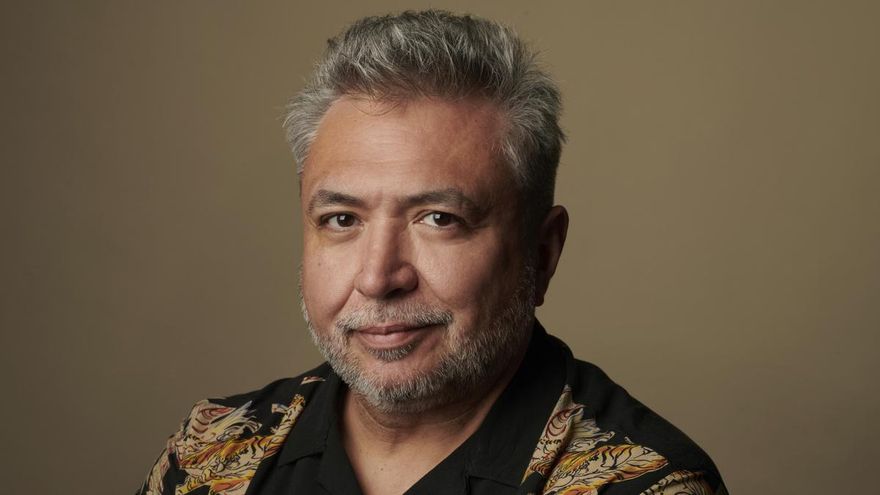 La nueva crónica periodística es "trans y performática", Cristian Alarcón desembarca en España