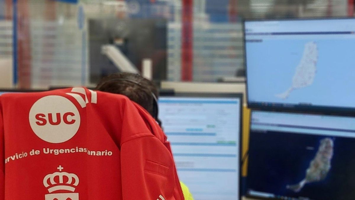 Trabajador del 1-1-2 Canarias.