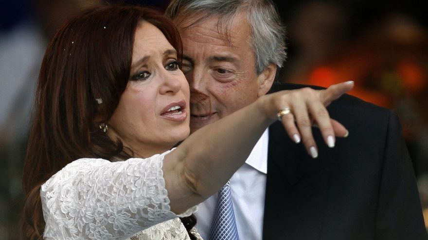Cristina y el dilema por un acto masivo a 20 años de Néstor Kirchner: ¿Operativo clamor o renunciamiento histórico?