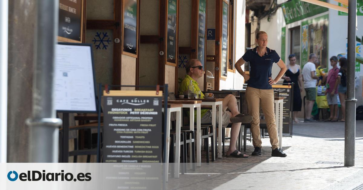 Los precios de los bares de Mallorca ahuyentan a los turistas: Ahora piden un zumo y se lo toman entre cinco