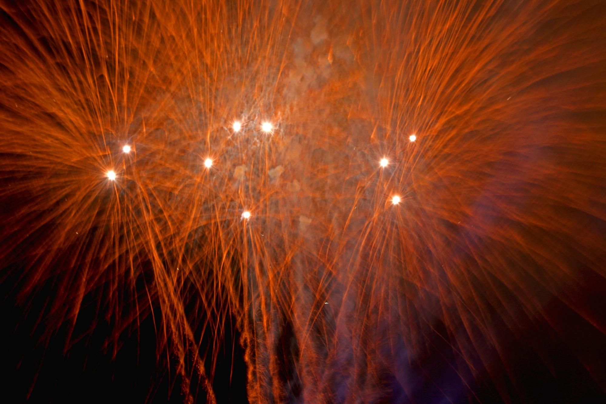 Fuegos artificiales en la Noche de San Juan de Las Canteras (ALEJANDRO RAMOS)