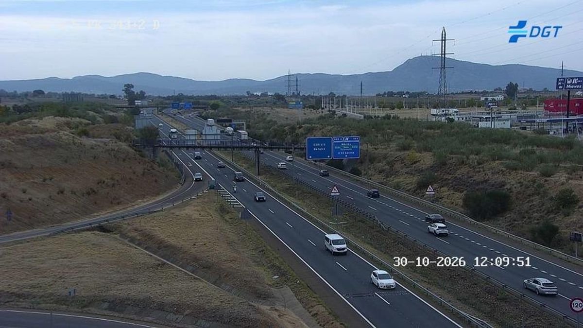 La DGT controla las carreteras de Extremadura ante el incremento de tráfico por la falta de trenes hacia Andalucía