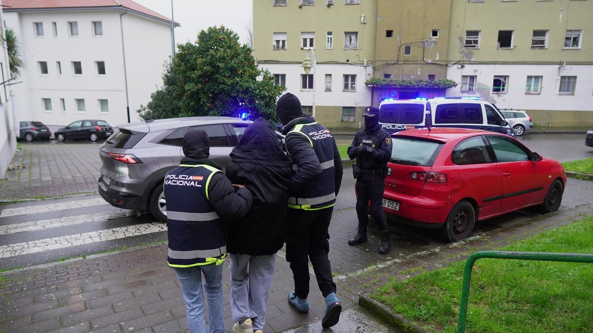 Detenida una mujer en Ferrol en una operación contra el yihadismo