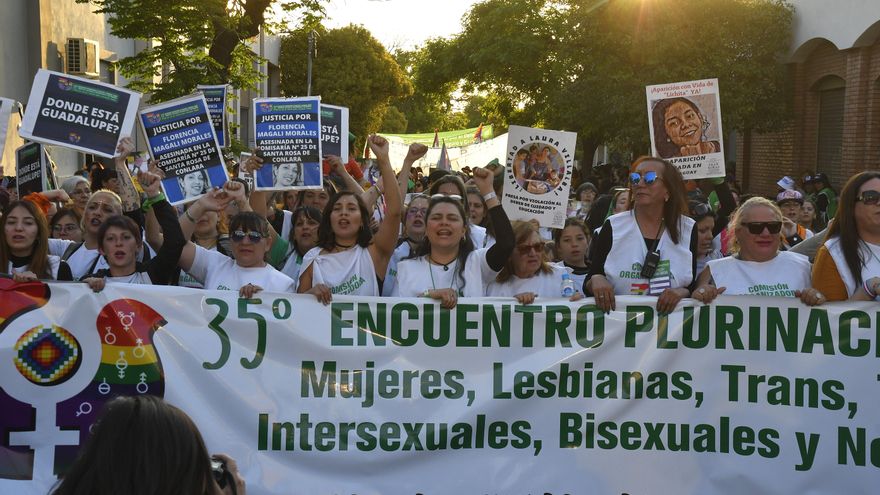 Más de 100 mil mujeres y disidencias en la marcha de cierre del 35 Encuentro Plurinacional