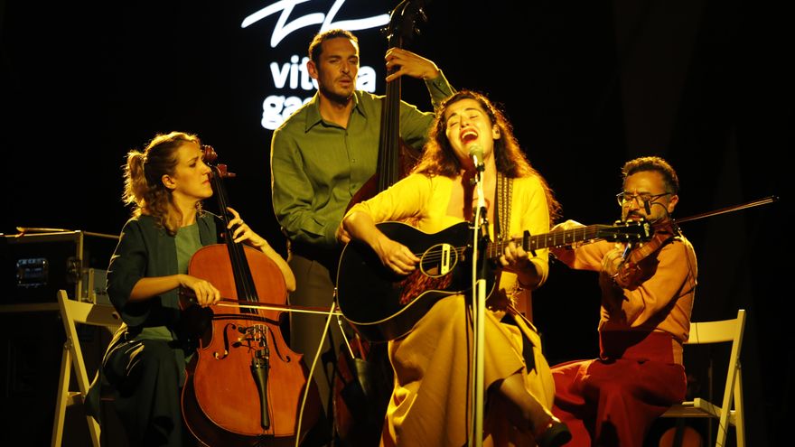 La delicadeza y sonrisa de Silvia Pérez Cruz se apoderan del Jazz de Vitoria