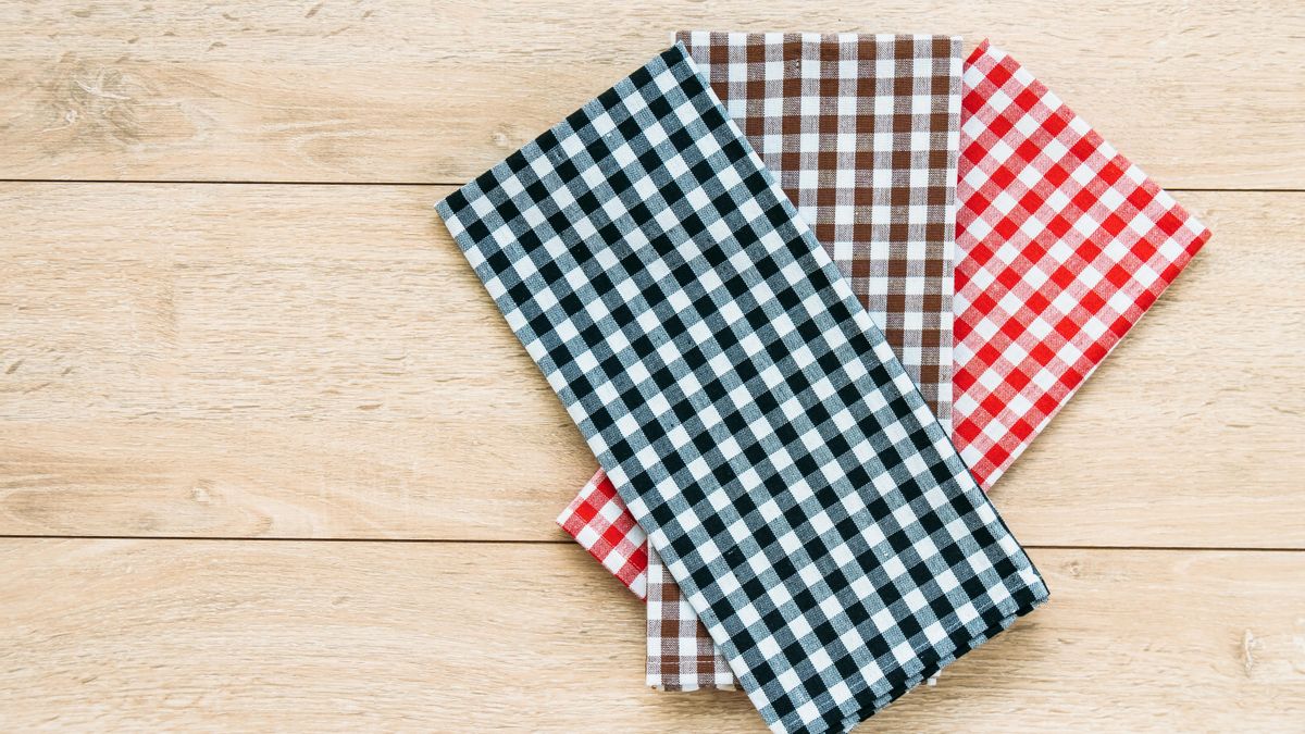 Los paños de cocina deben lavarse a alta temperatura para garantizar su limpieza en profundidad.