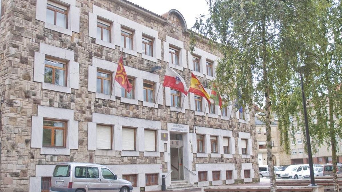 Sede del Ayuntamiento de Torrelavega en la plaza Baldomero Iglesias.
