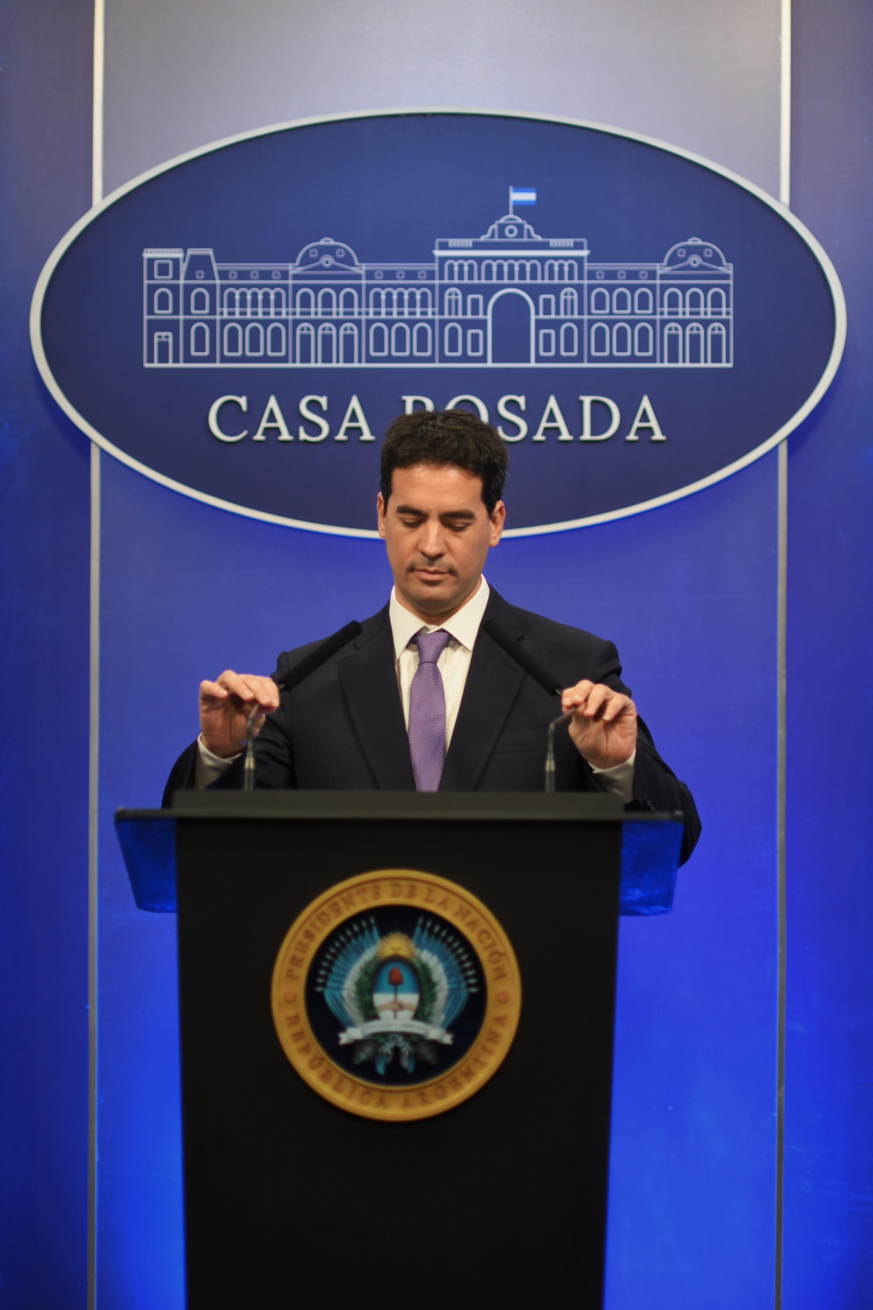 Adrián Ravier durante su primera conferencia.
