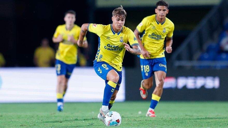 Jonathan Viera y Lukovic, novedades en la lista de Las Palmas para visitar al Córdoba