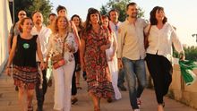 Teresa Rodríguez y Antonio Maíllo con sus equipos y los andalucistas, en la presentación de Adelante Andalucía, hace ahora dos años.
