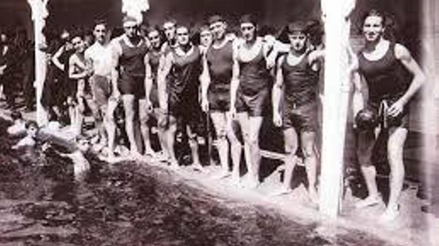 El Niágara: cómo las primeras piscinas de Madrid se convirtieron en escenario de las pioneras de la natación