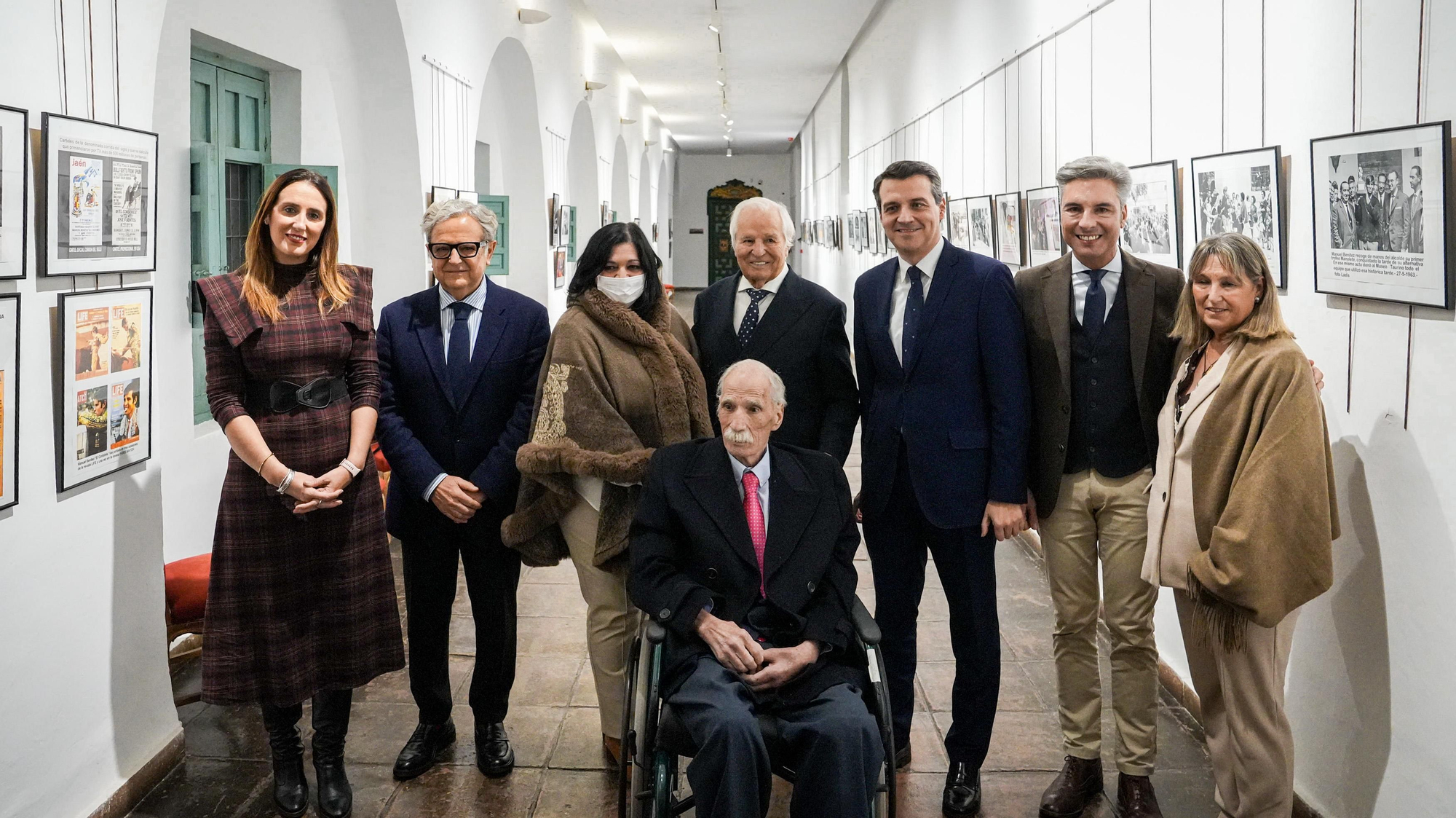 Exposición '80 años de la firma fotográfica Ladis. Homenaje por el noventa cumpleaños de El Cordobés.