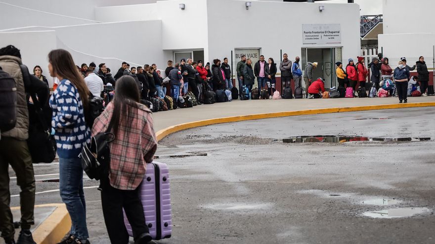 Los cruces de migrantes en la frontera mexicana de Tijuana suben un 31 % en el año