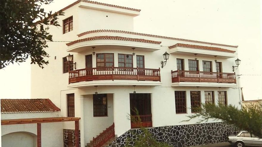 Sociedad Velia, antes de ser afectada por el volcán de La Palma