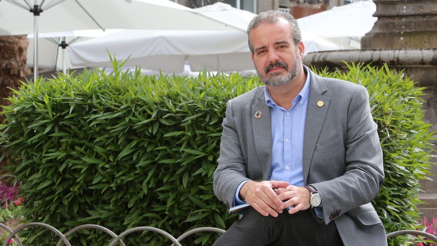 Rafael Robaina, candidato a rector de la ULPGC: “Abriremos un espacio de discusión con Asuntos Sociales para combatir la desigualdad”