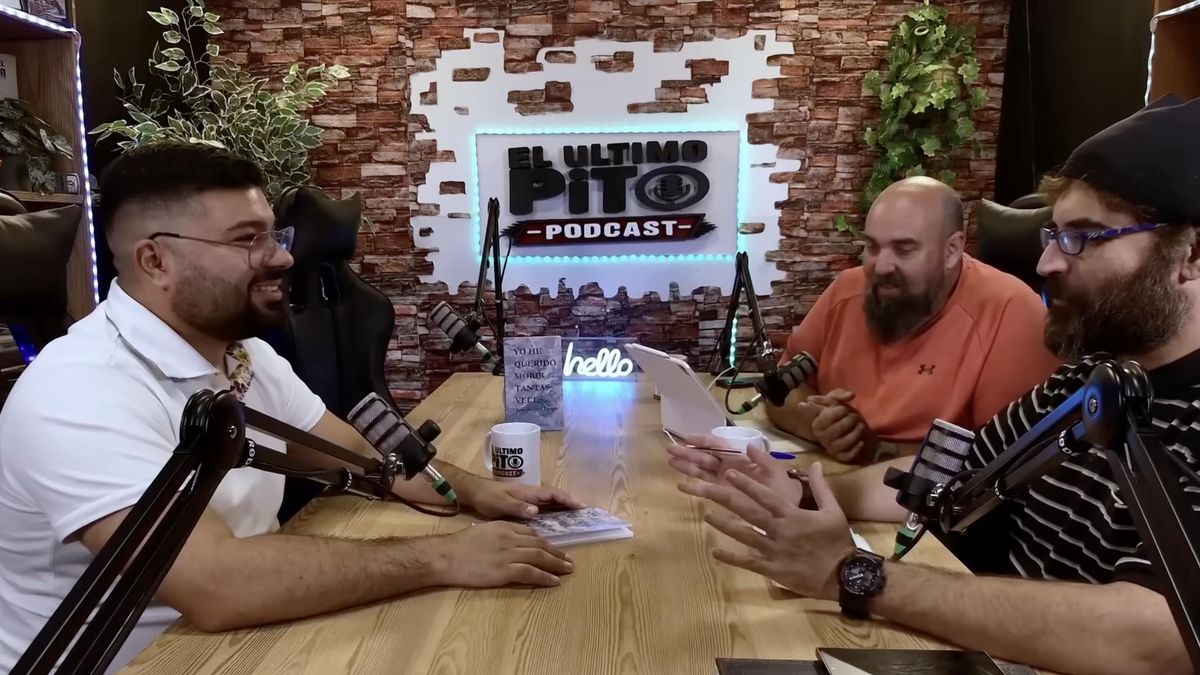 Natalio Cruz en 'El último pito' con Emilio Melián y Héctor Pérez.