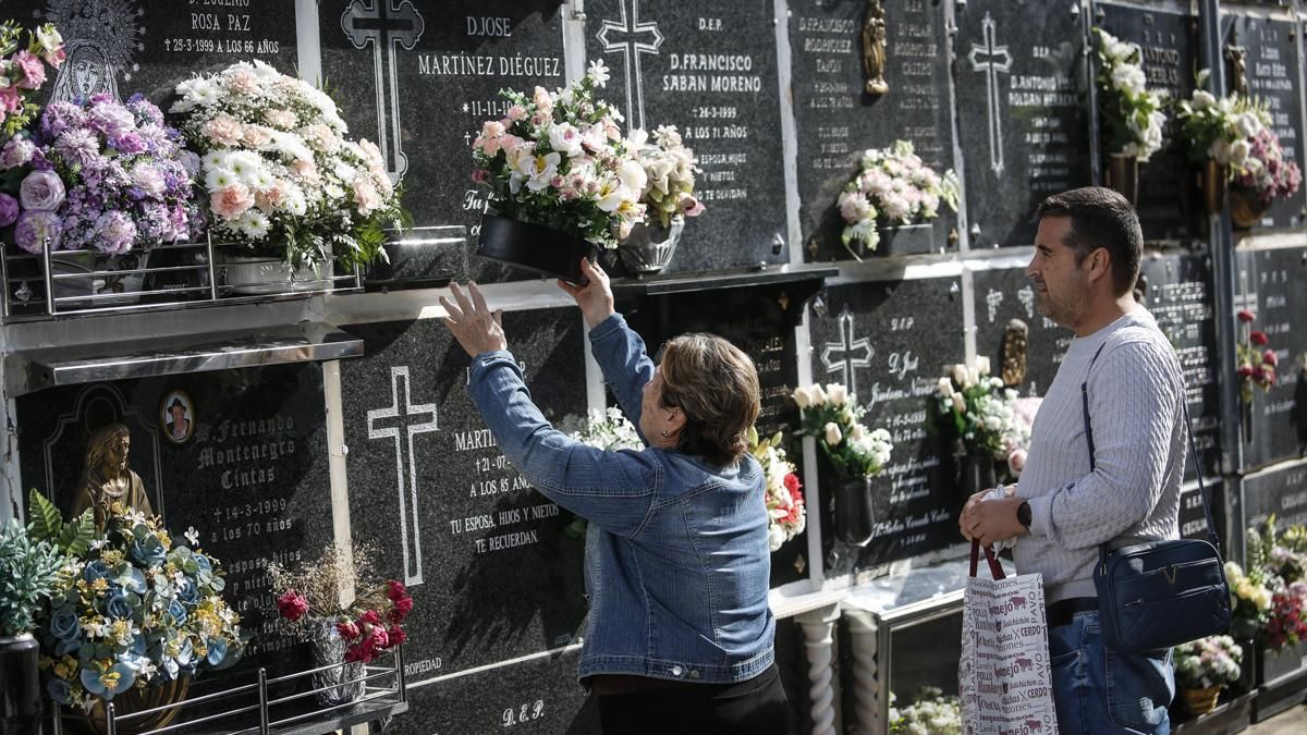 Día de Todos los Santos en el cementerio de San Rafael