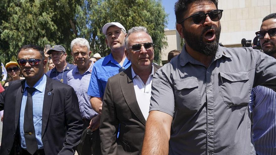 Witkoff visita una manifestación de las familias de los rehenes de Gaza en Tel Aviv