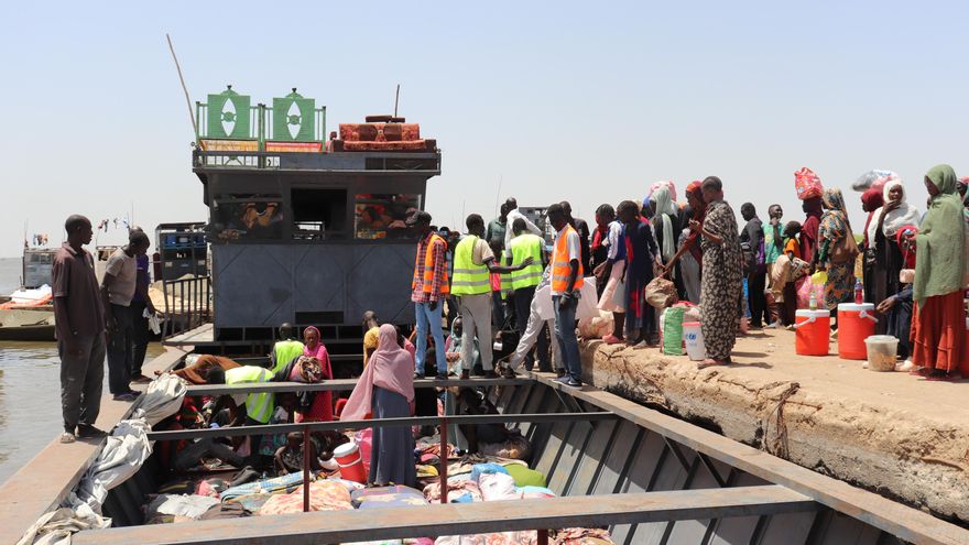 Miles de nuevos refugiados sudaneses malviven y necesitan agua, refugio y comida en Chad