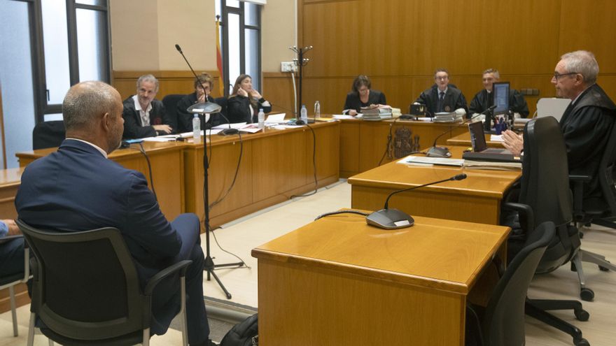 El exconseller de Interior condenado por la escolta de Puigdemont, primer amnistiado del procés