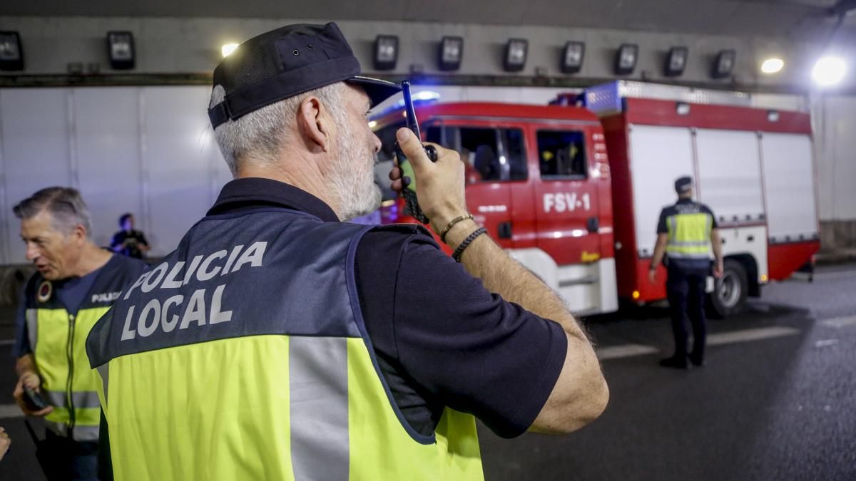 Policía Local en el simulacro de accidente en el túnel de los omeyas
