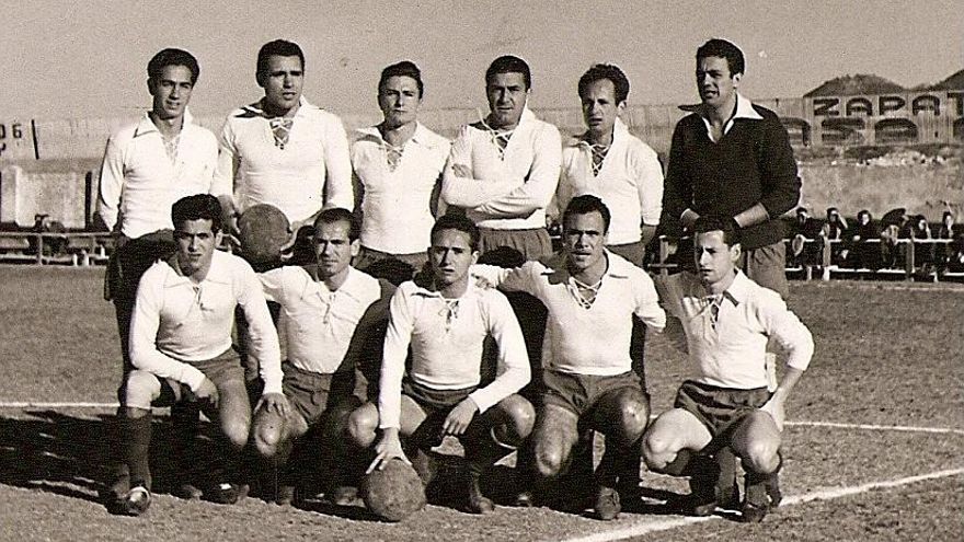 Formación del CD Tenerife de la temporada 1957-1958.