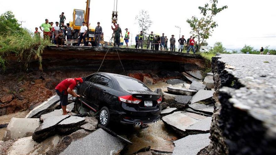 Al menos cinco muertos por las inundaciones en el sur de Tailandia