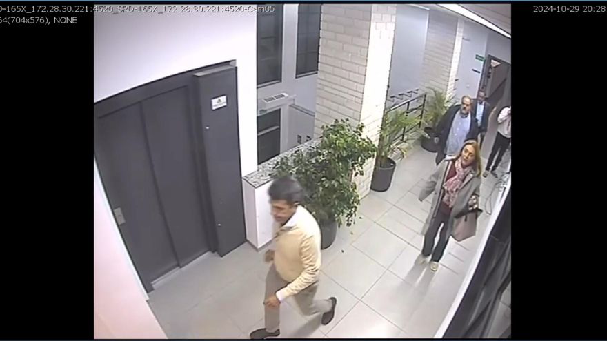 La jueza de la dana identifica a los policías que escoltaron a Mazón al Cecopi, paso previo para citarlos como testigos