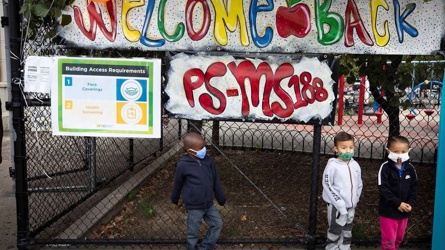 Nueva York reabrirá por completo sus escuelas en septiembre sin opción remota
