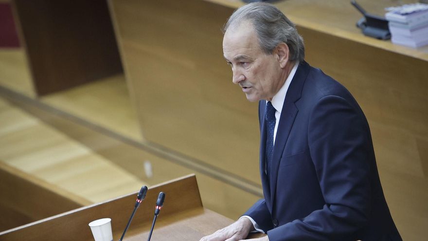 El conseller de Agricultura, de Vox, se estrena en las Corts Valencianes con críticas a la Agenda 2030