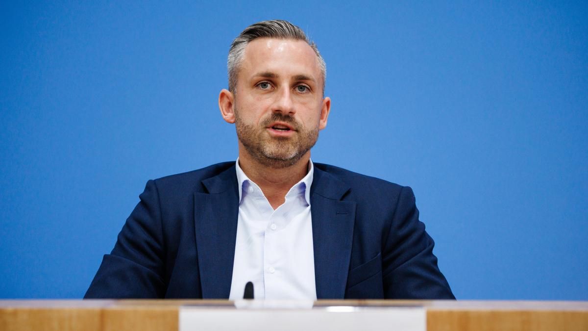 El líder de la AfD en Sajonia-Anhalt y ganador de las elecciones, Ulrich Siegmund.
