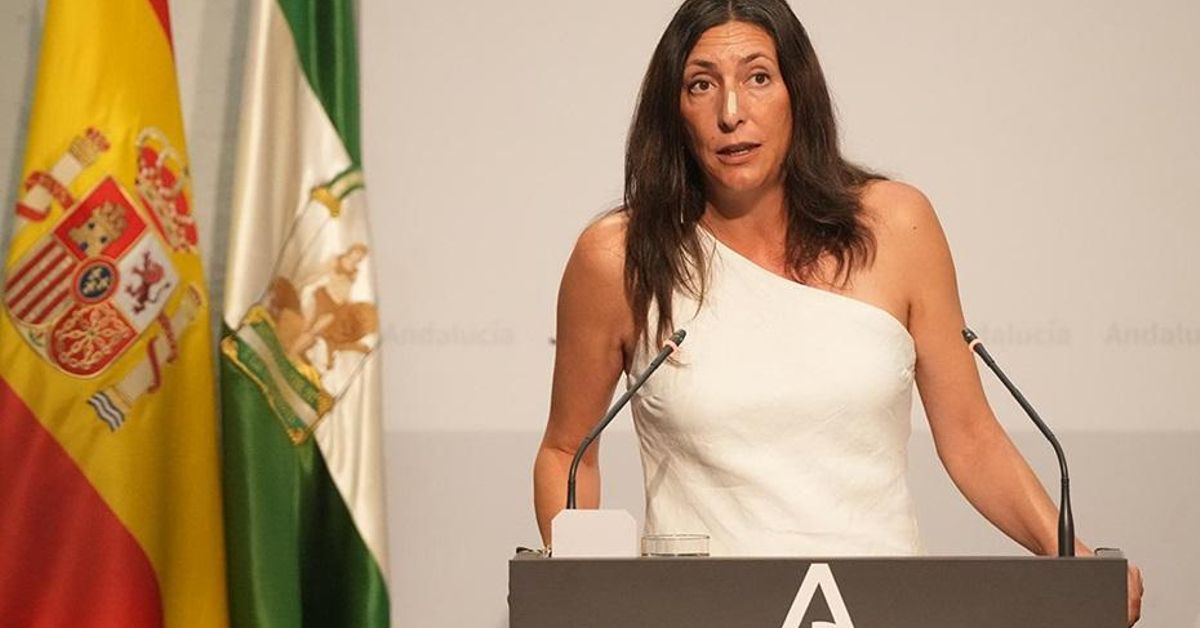 El Gobierno andaluz estudiará recurrir el decreto para derivar menores migrantes y advierte que su sistema está “saturado”