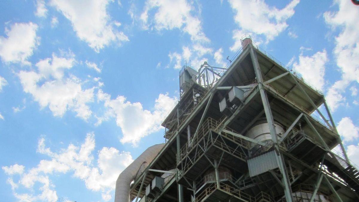 Multada la cementera Lafarge por pagar a yihadistas y su exCEO irá a prisión