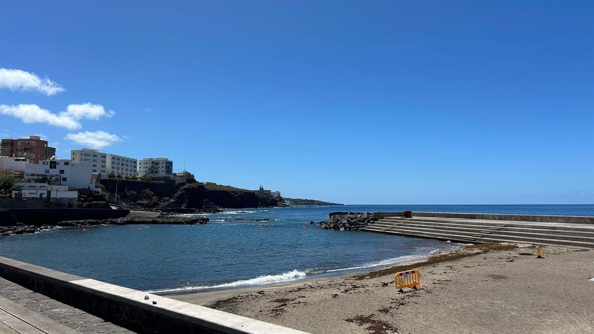 Cerrada temporalmente otra playa en Tenerife por un episodio de contaminación