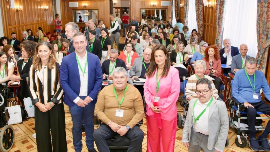 La consejera de Inclusión Social, Begoña Gómez del Río durante su participación en la jornada sobre la ELA celebrada en el Palacio de la Magdalena