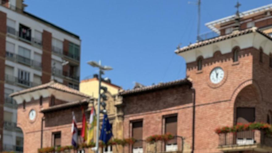 La playlist de Mónica Arcéiz: "Este verano sonará en casa Hakuna", el grupo católico de moda