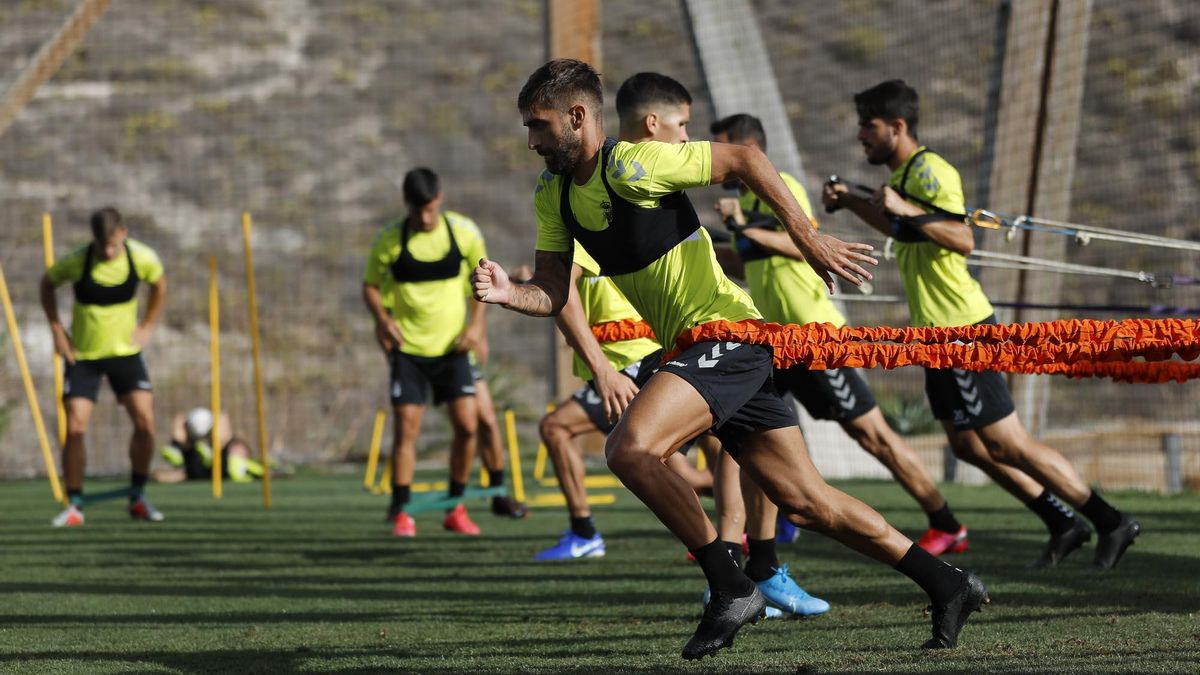 Los jugadores amarillos, en la semana previa al estreno liguero