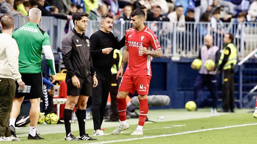 Álex Martín y las posibilidades ante el Deportivo: "Tenemos un modelo que para los rivales es muy difícil"