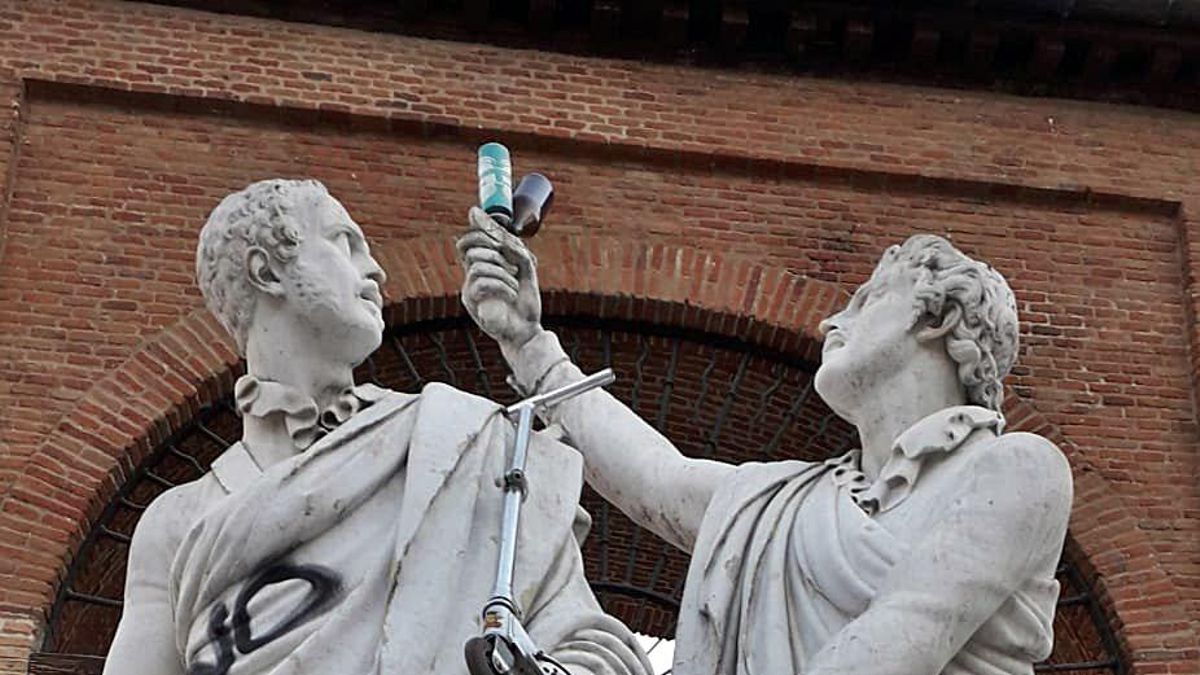 Daoíz y Velarde se quedan en el Dos de Mayo: el Ayuntamiento cree "garantizada" su conservación pese a la mutilación de sus espadas