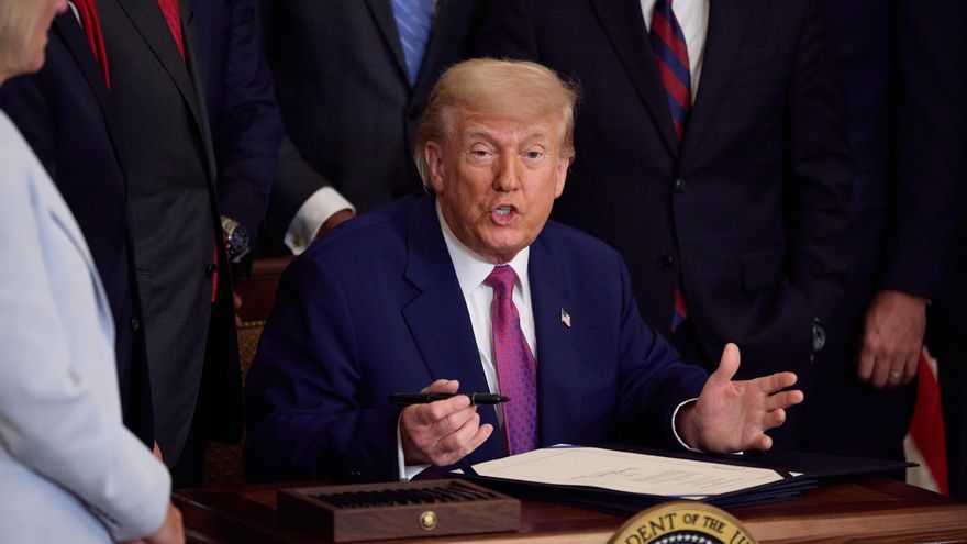 Un juez falla contra la prohibición de Donald Trump de solicitar asilo en la frontera