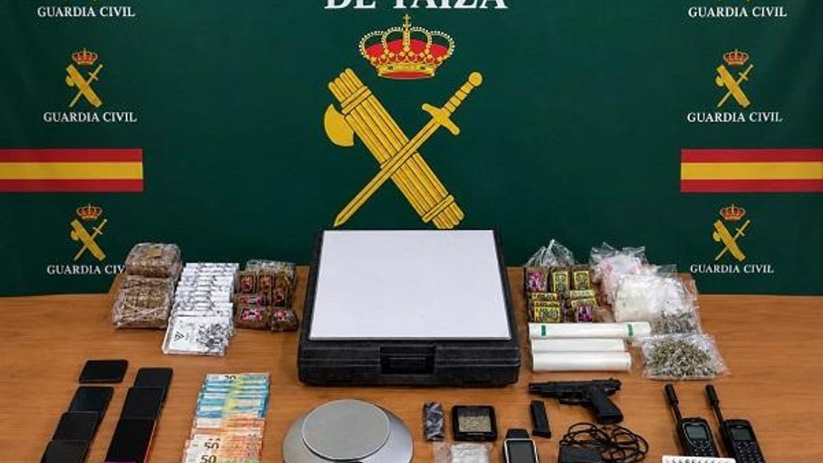 La Guardia Civil detiene a dos personas por tráfico de drogas en Lanzarote