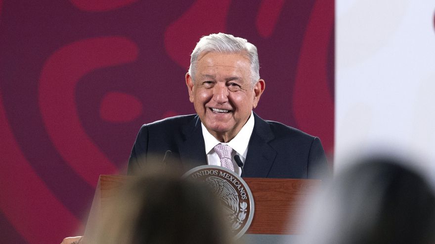 Presidente de México tacha de "inmoral y vulgar" la orden migratoria de Texas